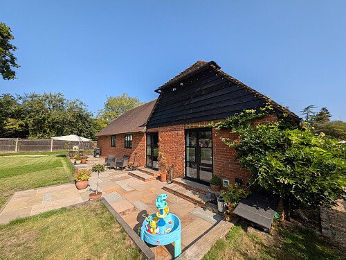 The Bothy Smithbrook Barns Cranleigh GU6 8LH -22