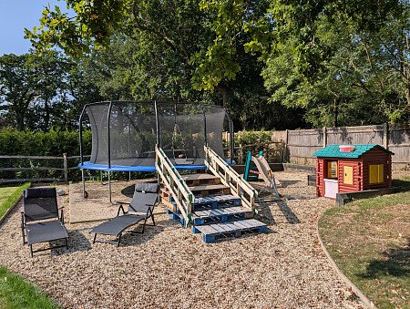 The Bothy Smithbrook Barns Cranleigh GU6 8LH -21