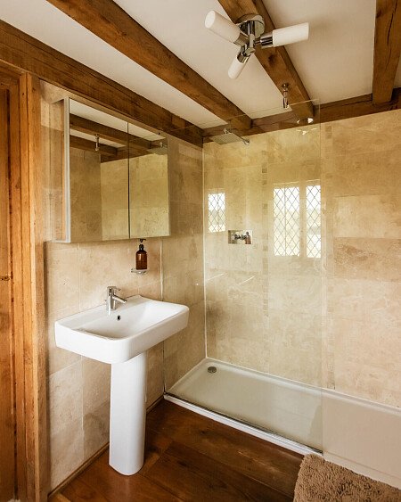 The Bothy Smithbrook Barns Cranleigh GU6 8LH -57