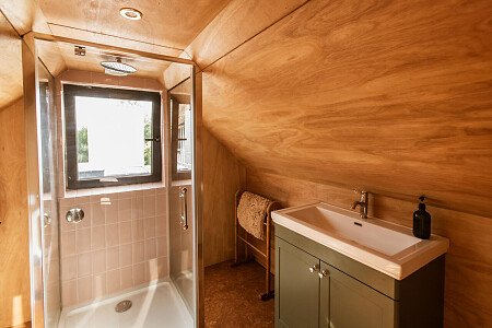 The Bothy Smithbrook Barns Cranleigh GU6 8LH -62