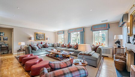 Location Creation: Binfield Court: family room