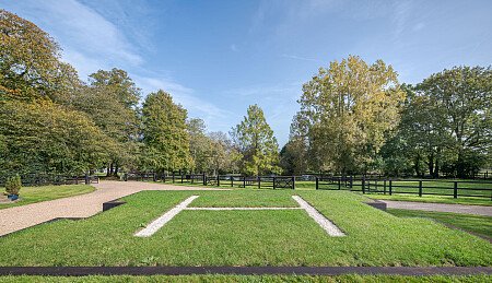 Location Creation: Binfield Court: helipad