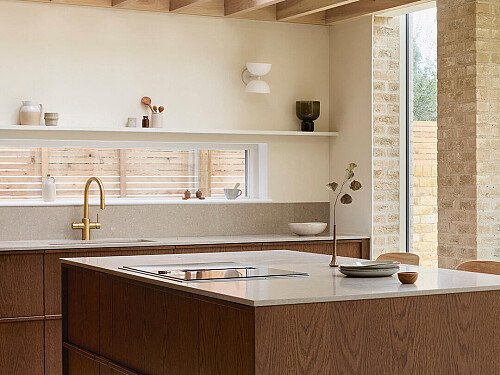 EDAA71ED-3056-46C2-B098-C74ADC7E728C