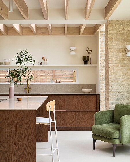 CDB5E06A-AE43-411C-9F00-0E635A8EE2C0