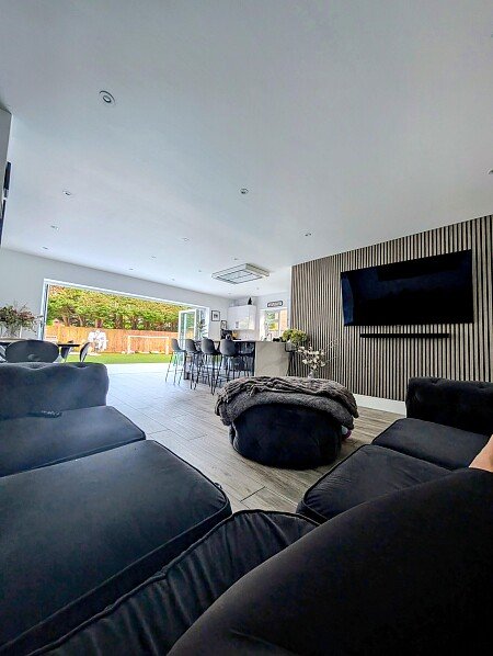 PXL_20250502_183400572~2