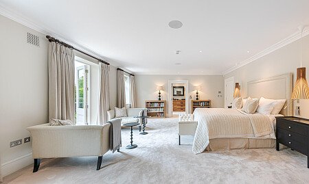 Location Creation:Constantine:master bedroom