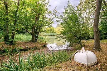 Location Creation:Essex barn:lake