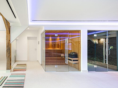 Location Creation:Essex barn:Steam and Sauna