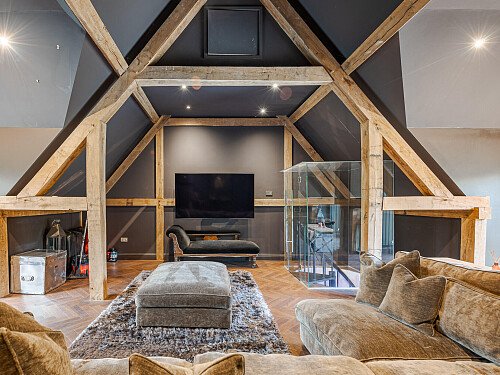 Location Creation:Essex barn:TV space