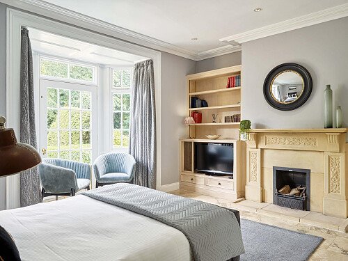 Bailey 2 Windle-Hill84618-scaled