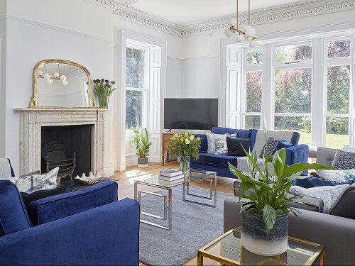 Lounge 1ll44334-e1656424954274