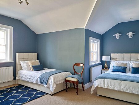 victoria 2 Minton-Hall31