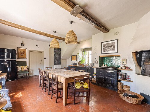 Location Creation: Kirby Farm:Dining