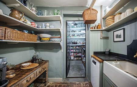 Location Creation: Kirby Farm:Kitchen