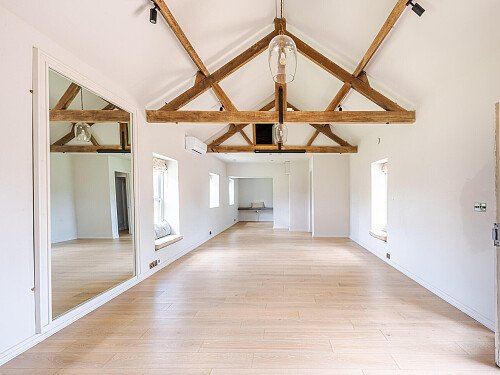 Location Creation: Kirby Farm:Studio