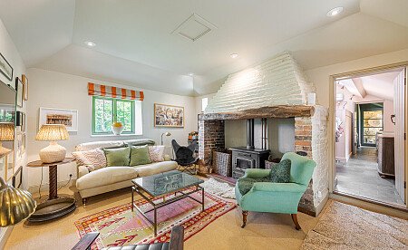 Location Creation: Kirby Farm:Sitting room