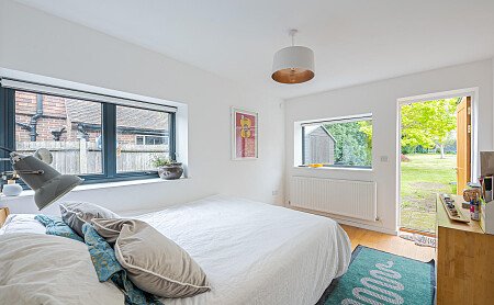 Location Creation: Lawn House: bedroom (1)