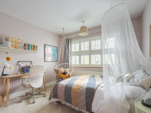 Location Creation: Lawn House: bedroom (2)