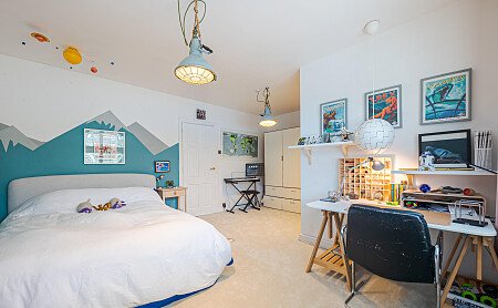 Location Creation: Lawn House: bedroom (3)