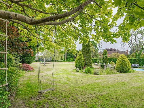 Location Creation: Lawn House: garden (1)