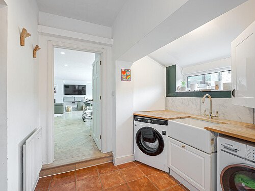 Location Creation: Lawn House: Utility