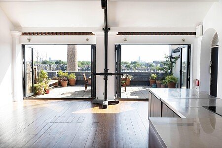 4D Video 4 A-081 small