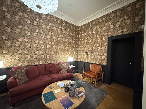 5. ARK Loc - Queen Anne's Gate