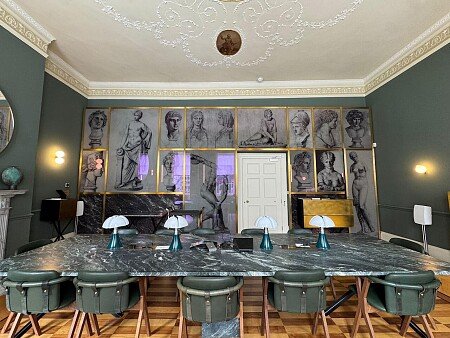 17. ARK Loc - Queen Anne's Gate