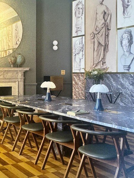 23. ARK Loc - Queen Anne's Gate