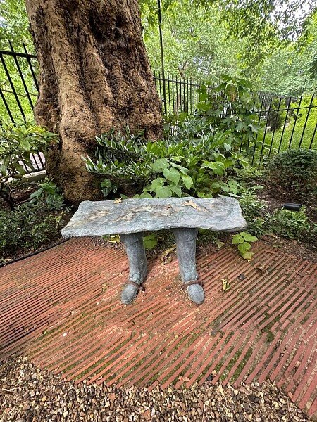 39. ARK Loc - Queen Anne's Gate