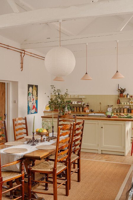 kitchen island, rsutic farmhouse, vaulted ceilings, old hall, rectory table