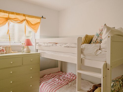 Bunk bed, childrens bedroom, green drawers