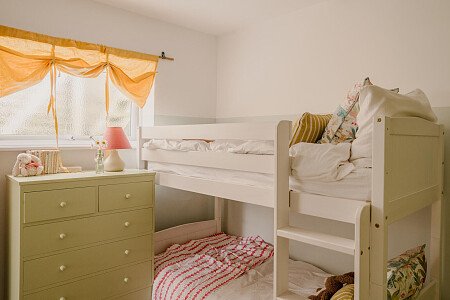 Bunk bed, childrens bedroom, green drawers