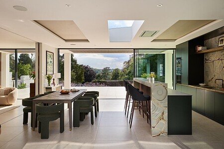 The Walled Garden3152