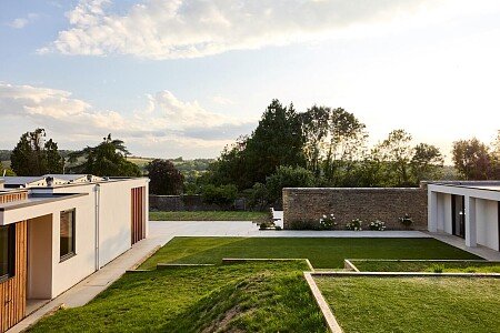 The Walled Garden3250