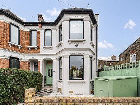 Location Creation:Northbrook N22:property