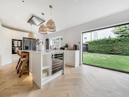 1321033-15-6888a6d1b56c0