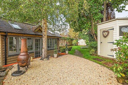 1347983-2-68c2a4003695c