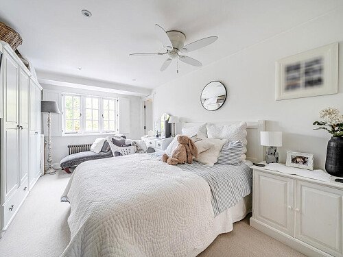 1347983-16-68c2a54b12088