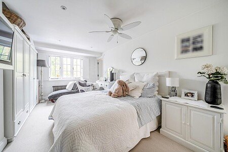 1347983-16-68c2a54b12088