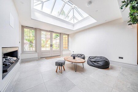 1347983-19-68c2a8aad0ac4