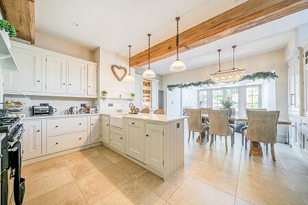 1347983-23-68c2a7508ac02