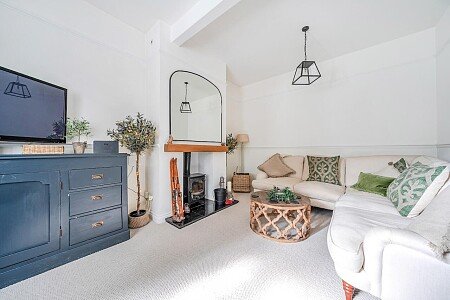 1347983-25-68c2a697c3340