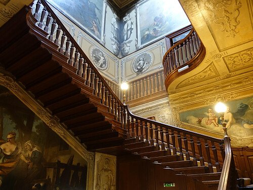 Grand Staircase 3
