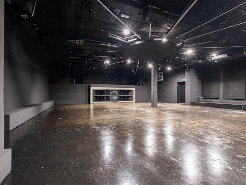 Black Studio House Lights 33