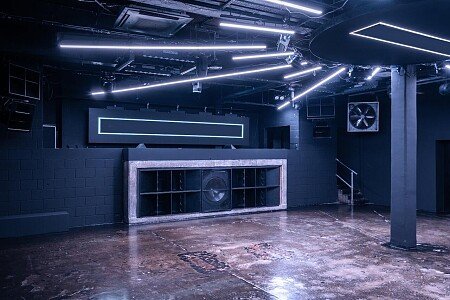 Black Studio screen lights 40