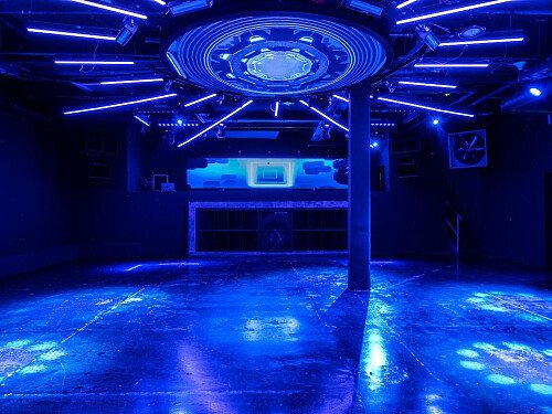 Black Studio screen lights 44