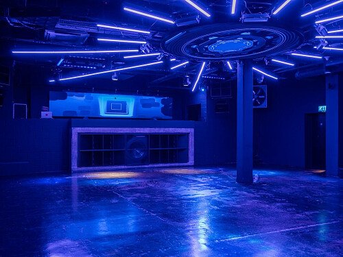 Black Studio screen lights 46