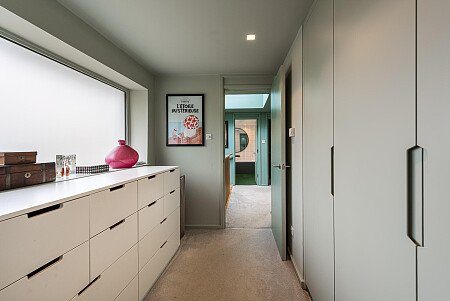 Location Creation:Henley House RG9:Dresser