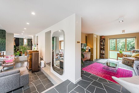 Location Creation:Henley House RG9:TV room 4